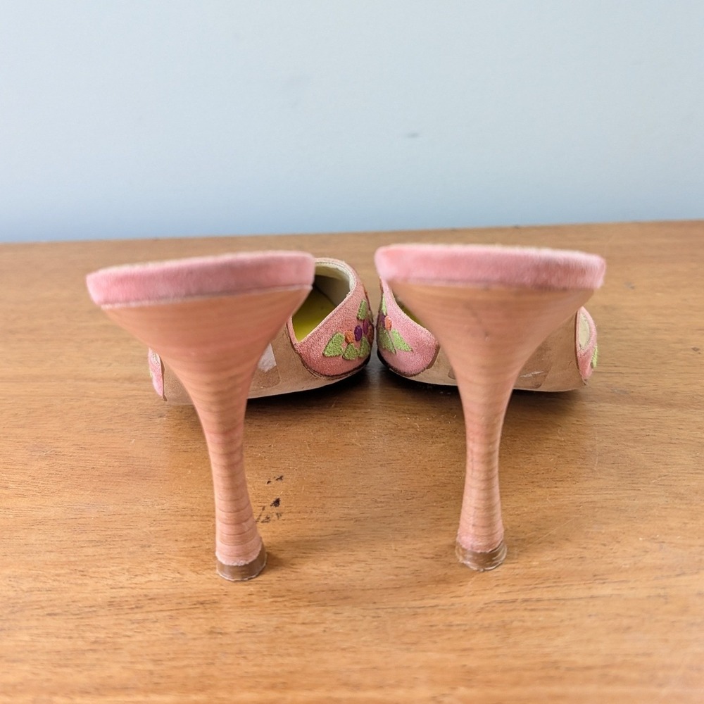Vintage Y2K Manolo Blahnik Pastel Floral Suede Pointed Toe Mules - Picture 10 of 16